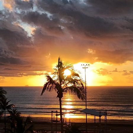 Apartamento Peruibe Pe Na Areia!!! エクステリア 写真